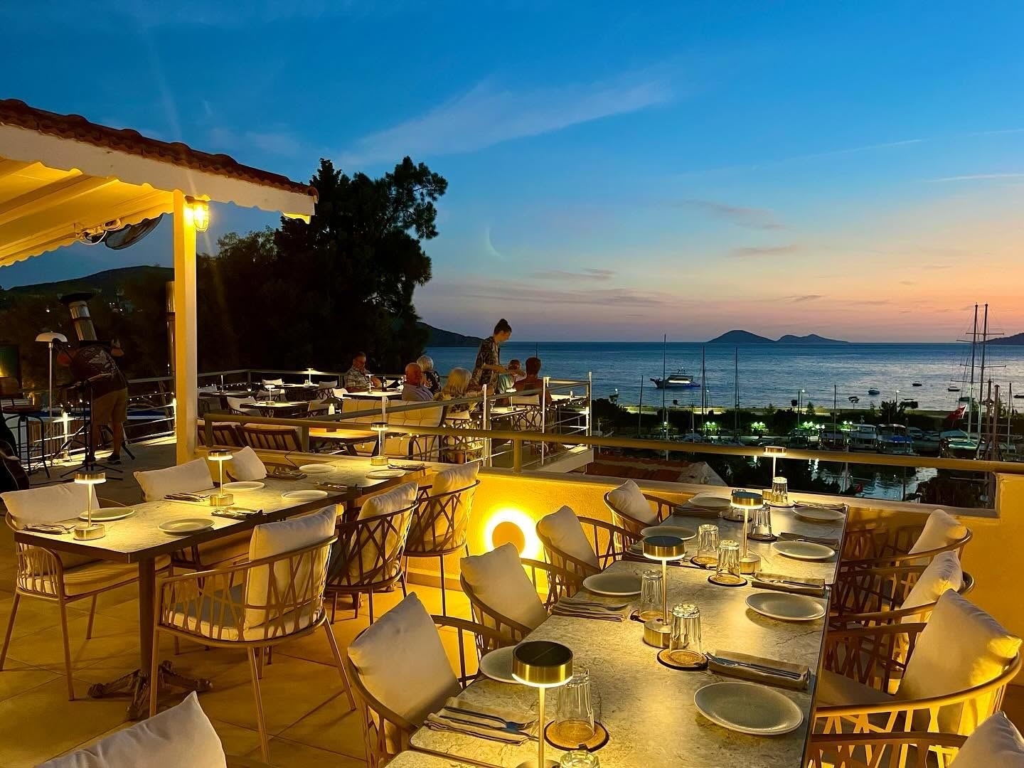 Taraça Lounge & Kitchen rooftop terrace in the evening, Kalkan old town